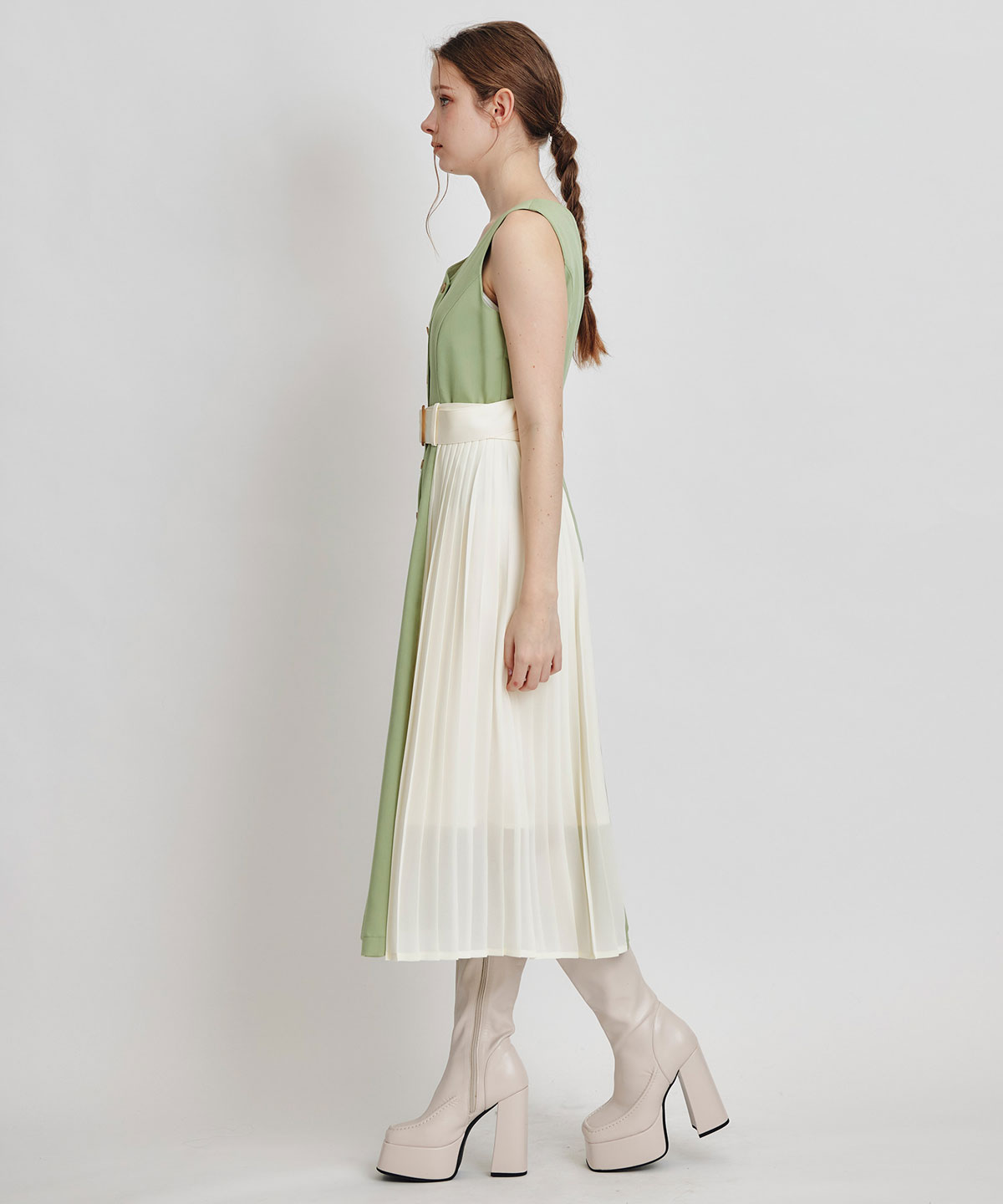 トレンチディティールショートシャツジャケット×バイカラープリーツフレアロングワンピースセットアップ