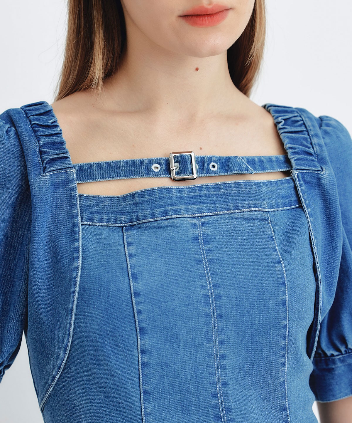 デコルテベルトデニムフレアロングワンピース