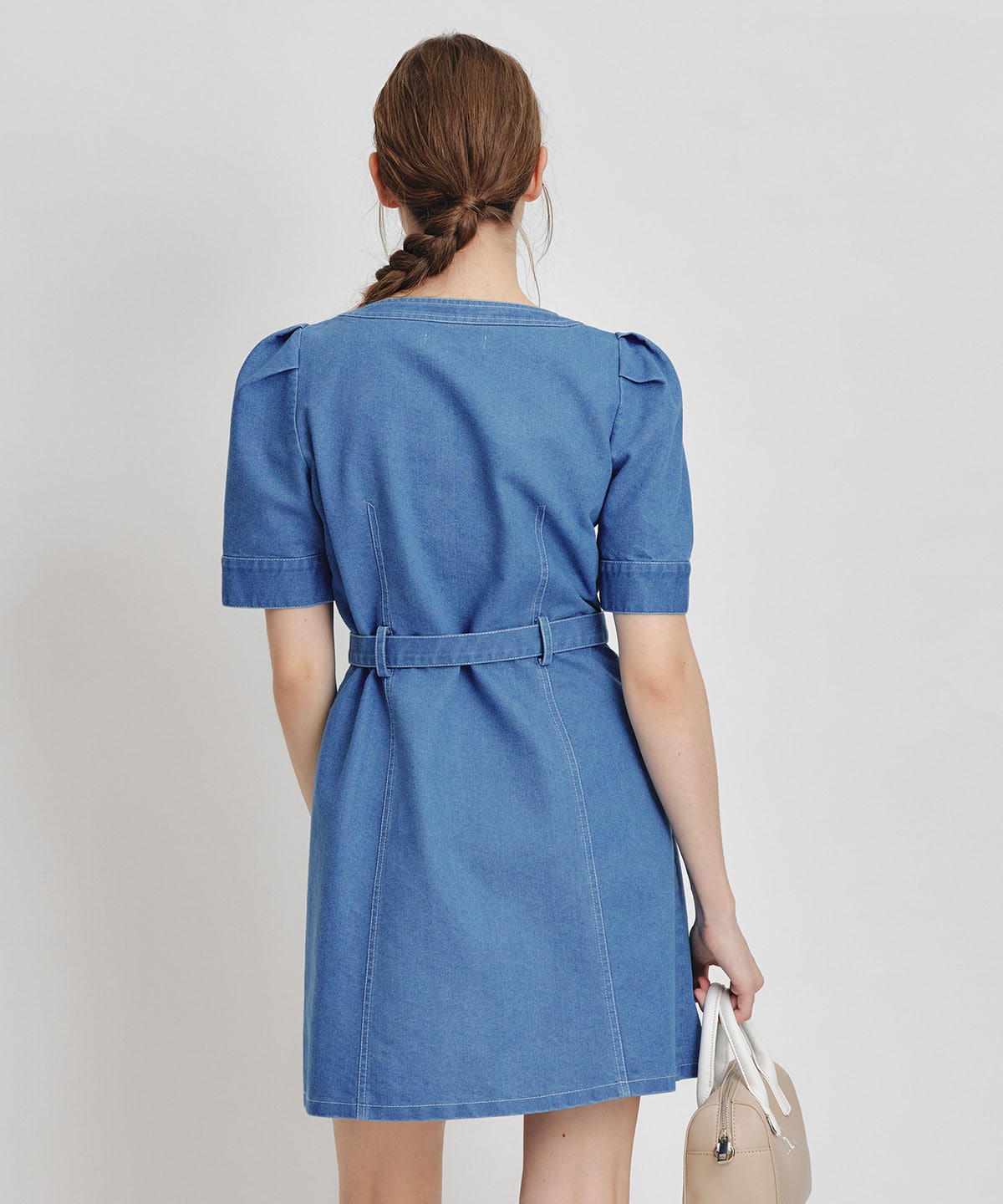 バイカラーステッチノーカラーデニムフレアミニワンピース