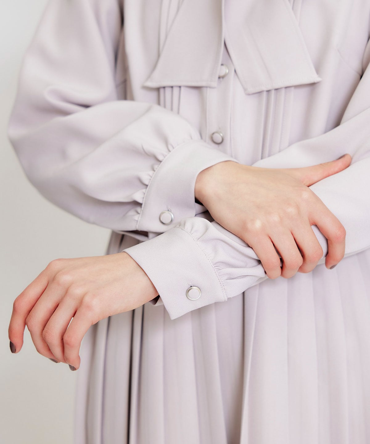 リボンタイプリーツロングシャツワンピース