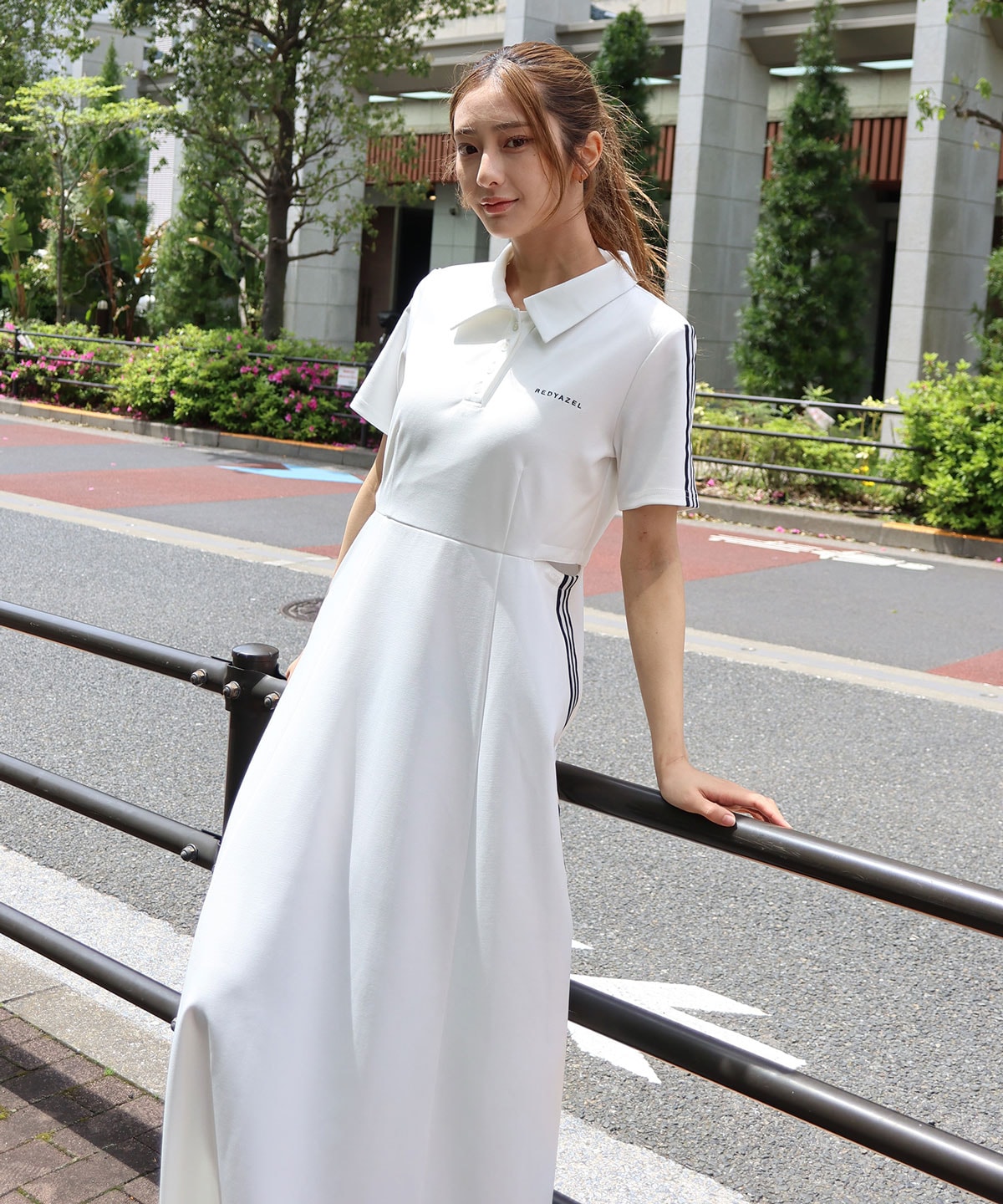 ライン2WAYサイドカットロングフレアワンピース