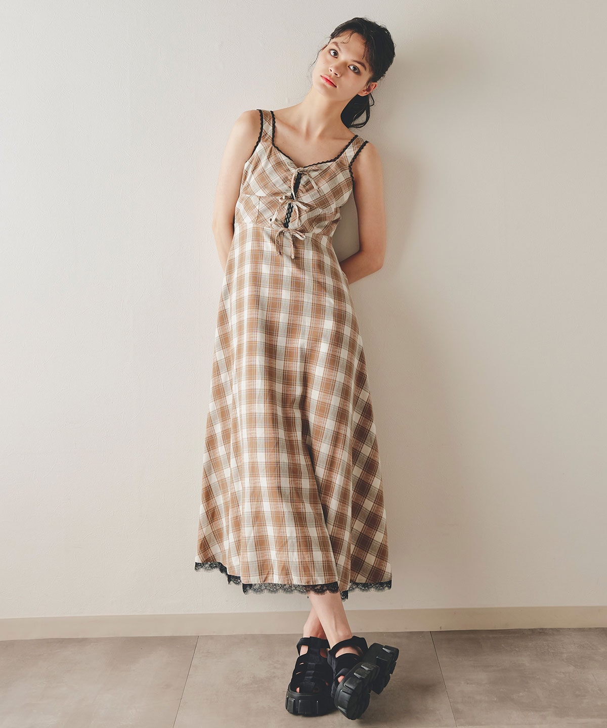 レーストリムチェックリボンフリルロングワンピース