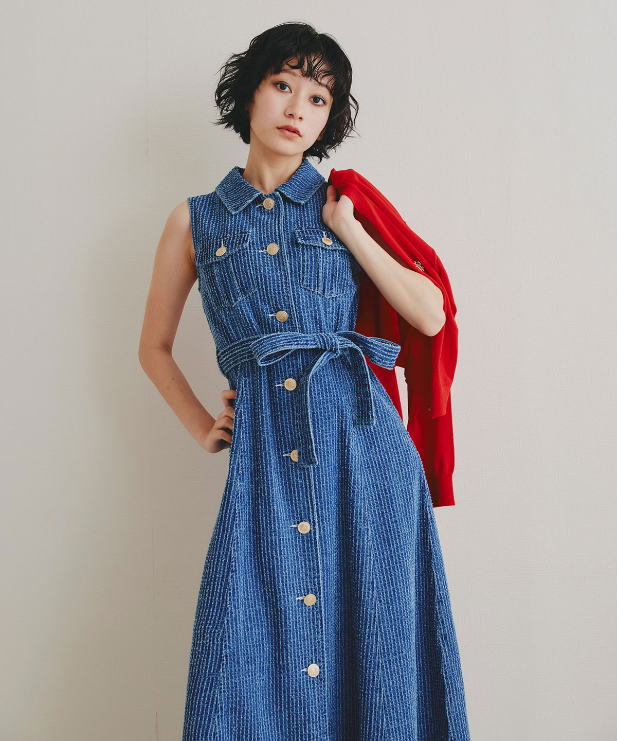 ロゴプレートVネックカーディガン