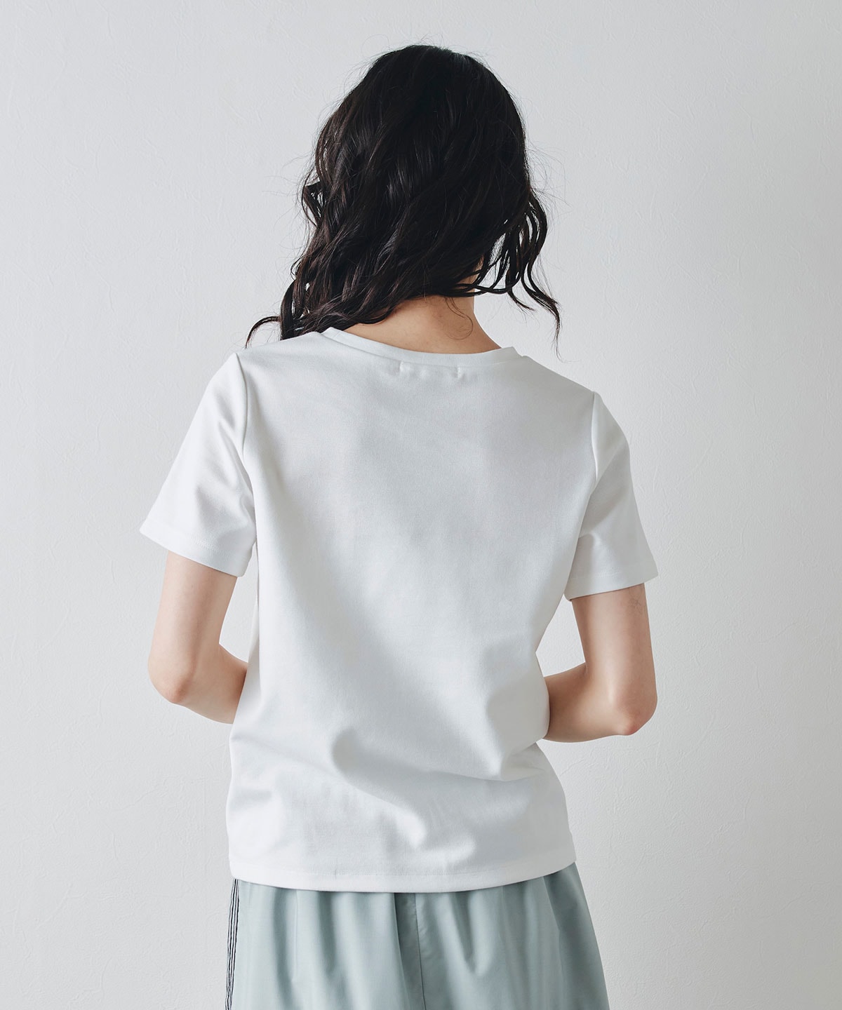 ビジューRチャームTシャツ