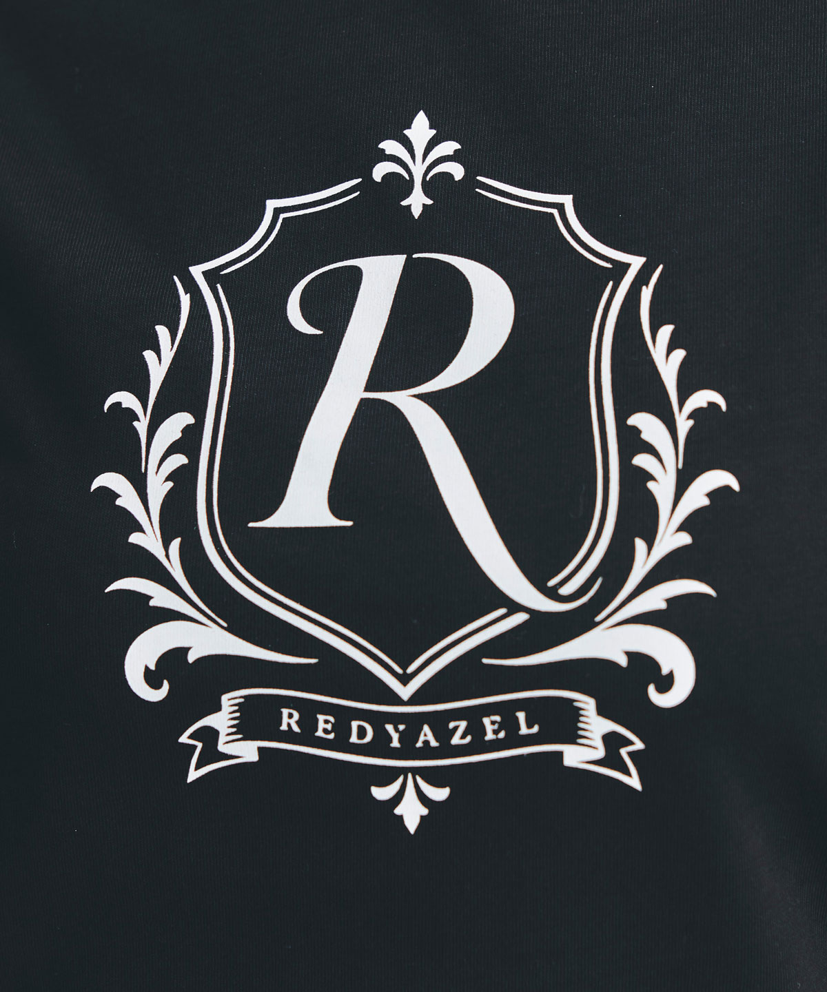 エンブレムロゴTシャツ