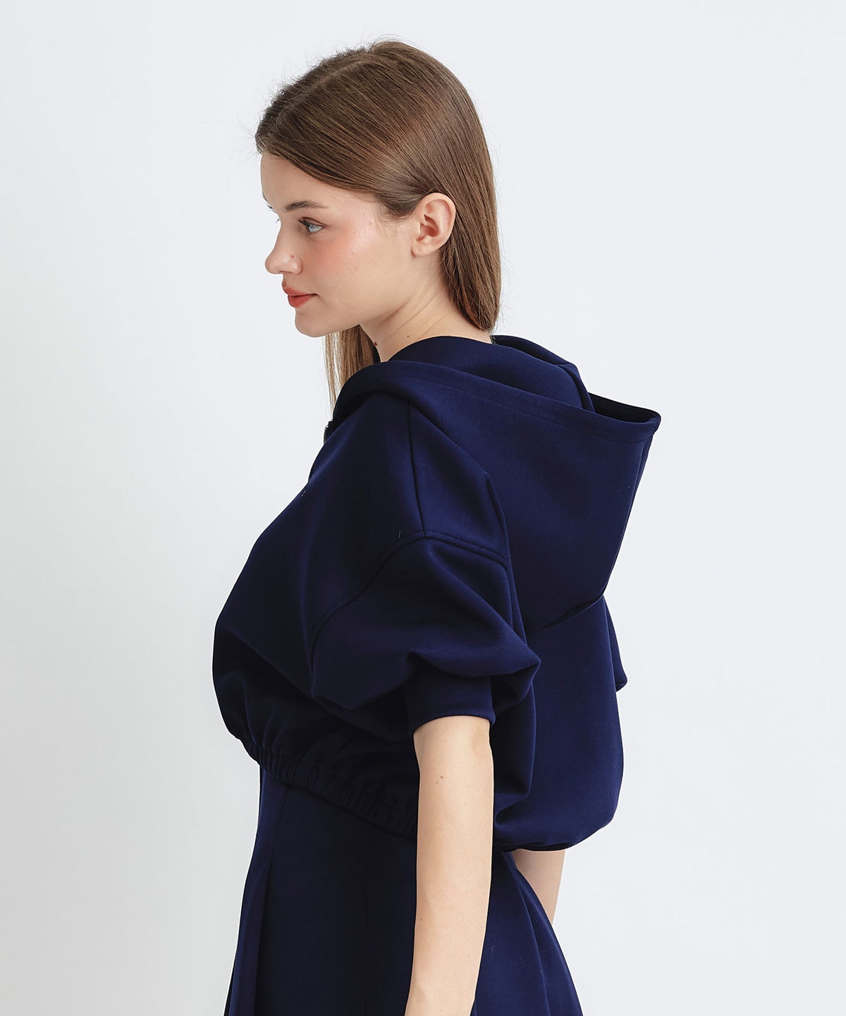 ダンボールZIPショートパーカー