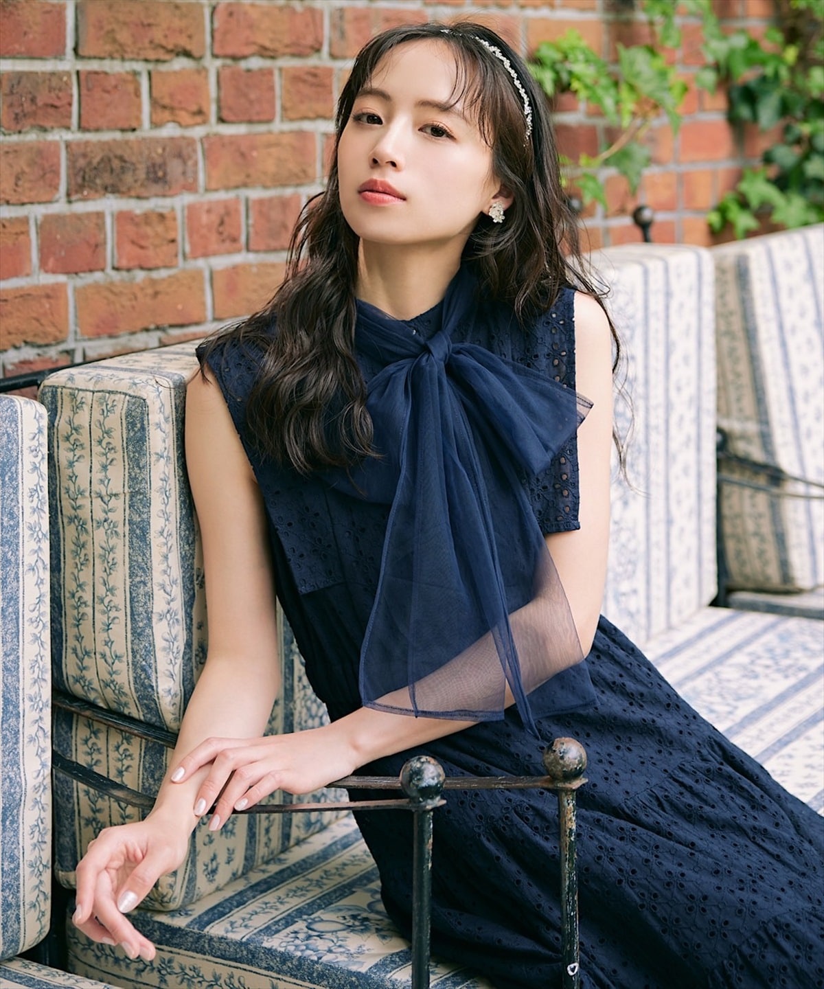 アイレットレース×チュールボウタイワンピース