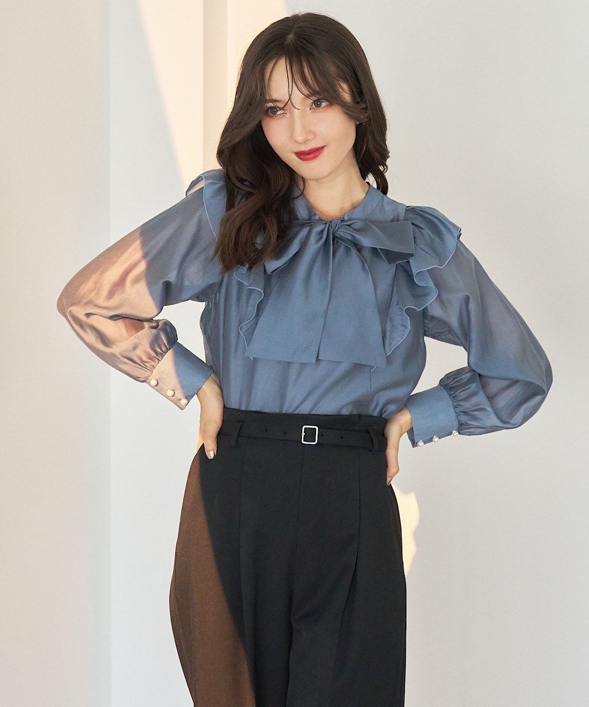 2WAYシアーフリルボウタイブラウス