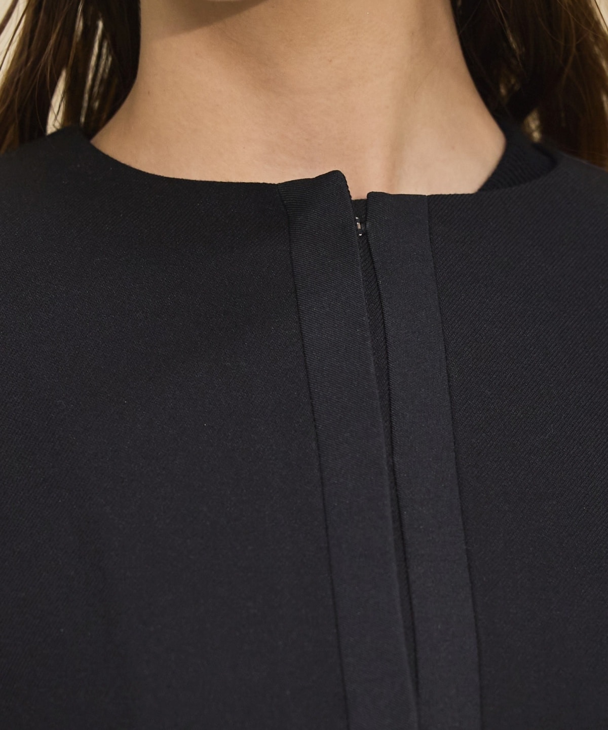 ノーカラーリボンジャケット