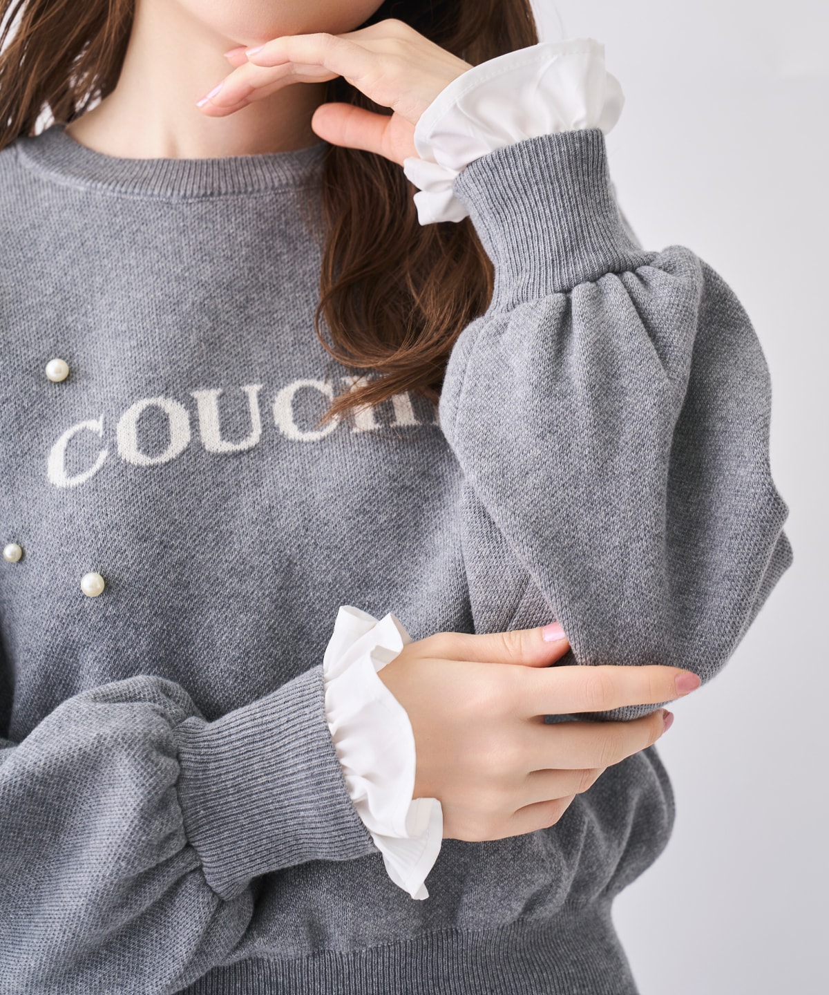 【12/5(Fri)予約開始】フリル袖ロゴニット