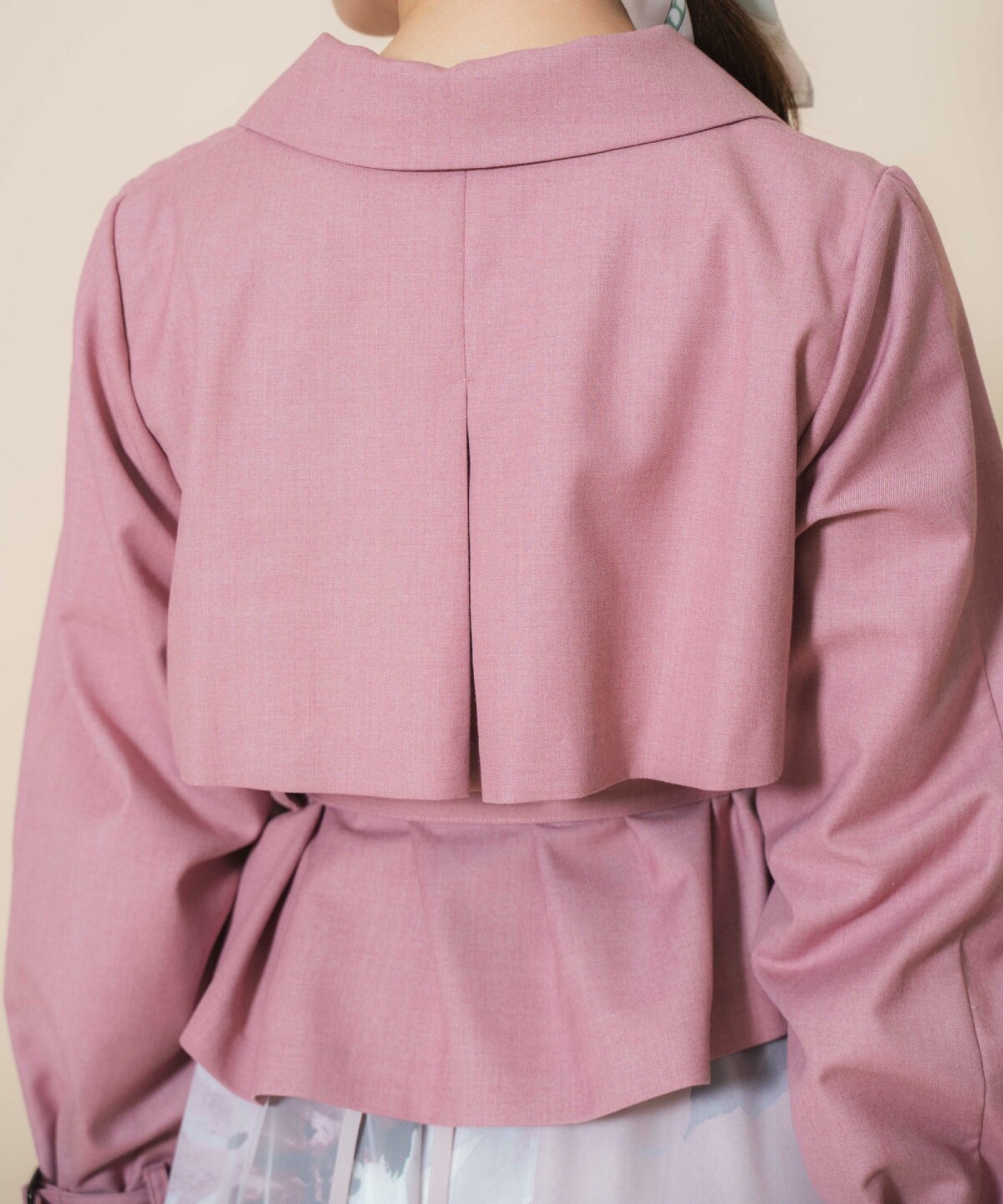 ギャザー袖ショートトレンチ