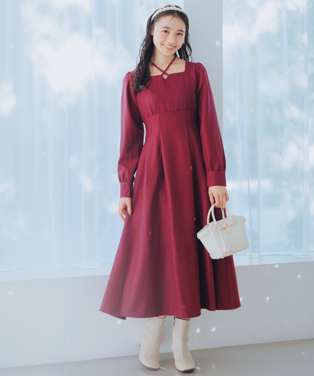 クロスネックフレアワンピース