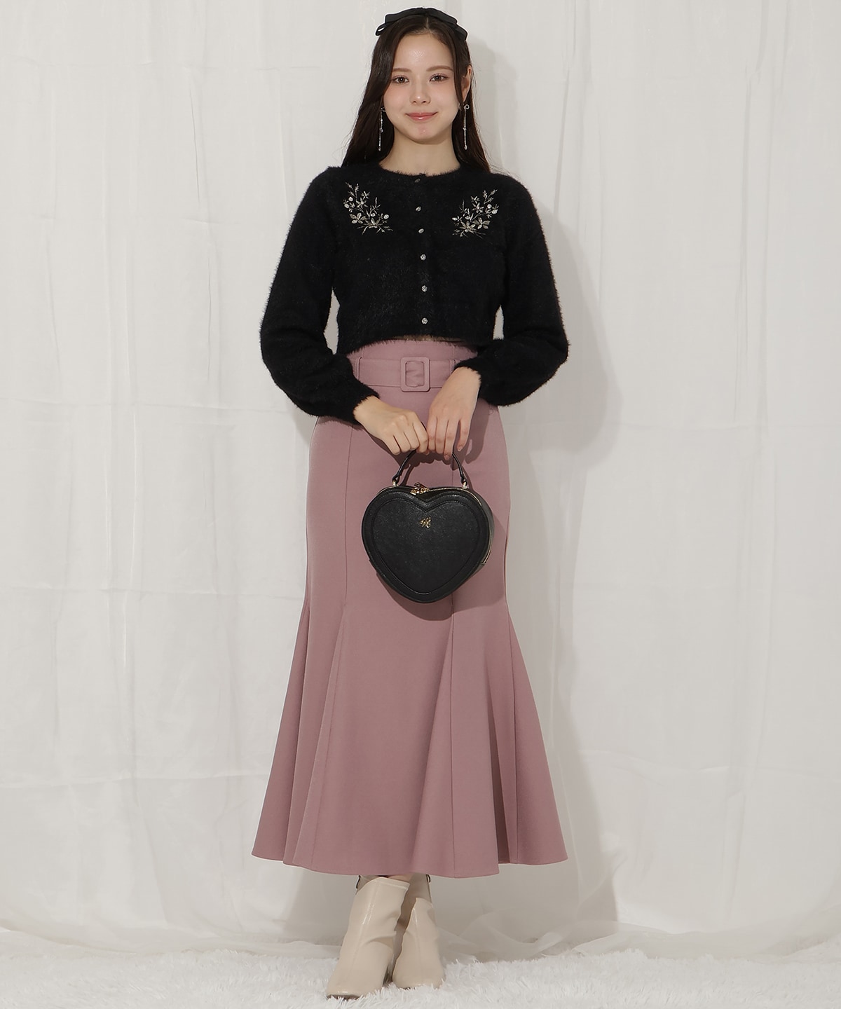 ビジュー付きラメ刺繍カーディガン