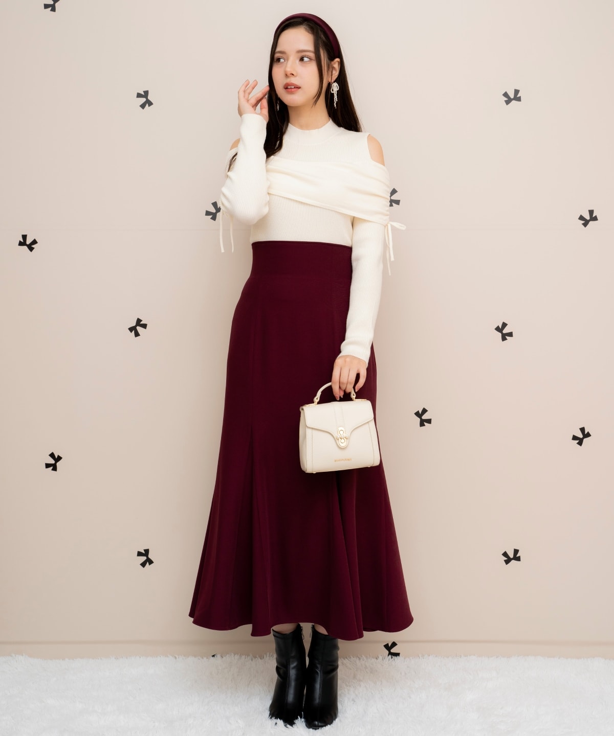 ギャザーリボンオフショルニット