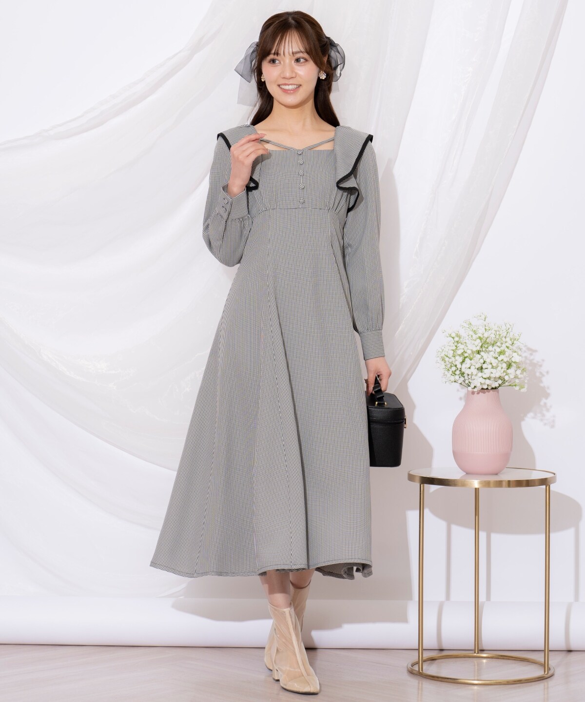 配色パイピングフリルワンピース