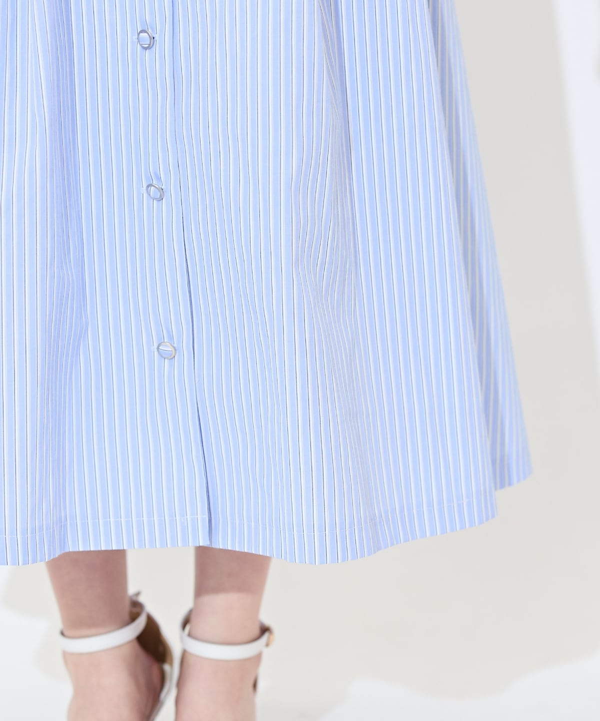 ラッフルスリーブリボンタイワンピース