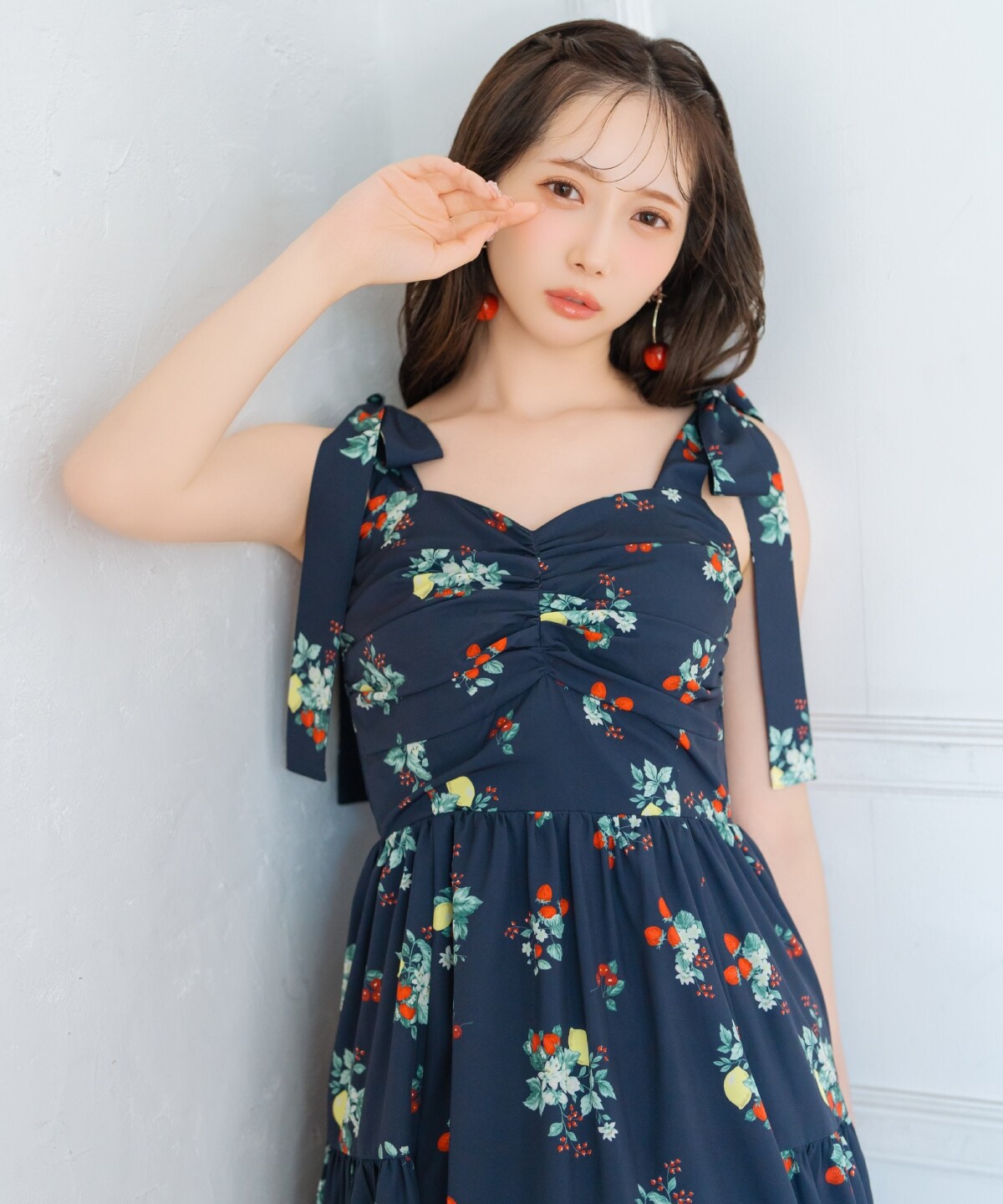 リボンショルダーフルーツプリントワンピース