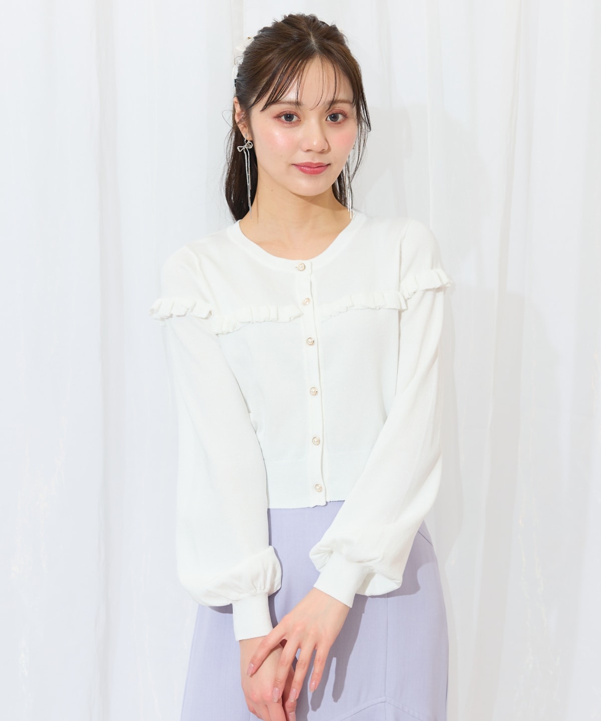 フリルデザインニットカーディガン