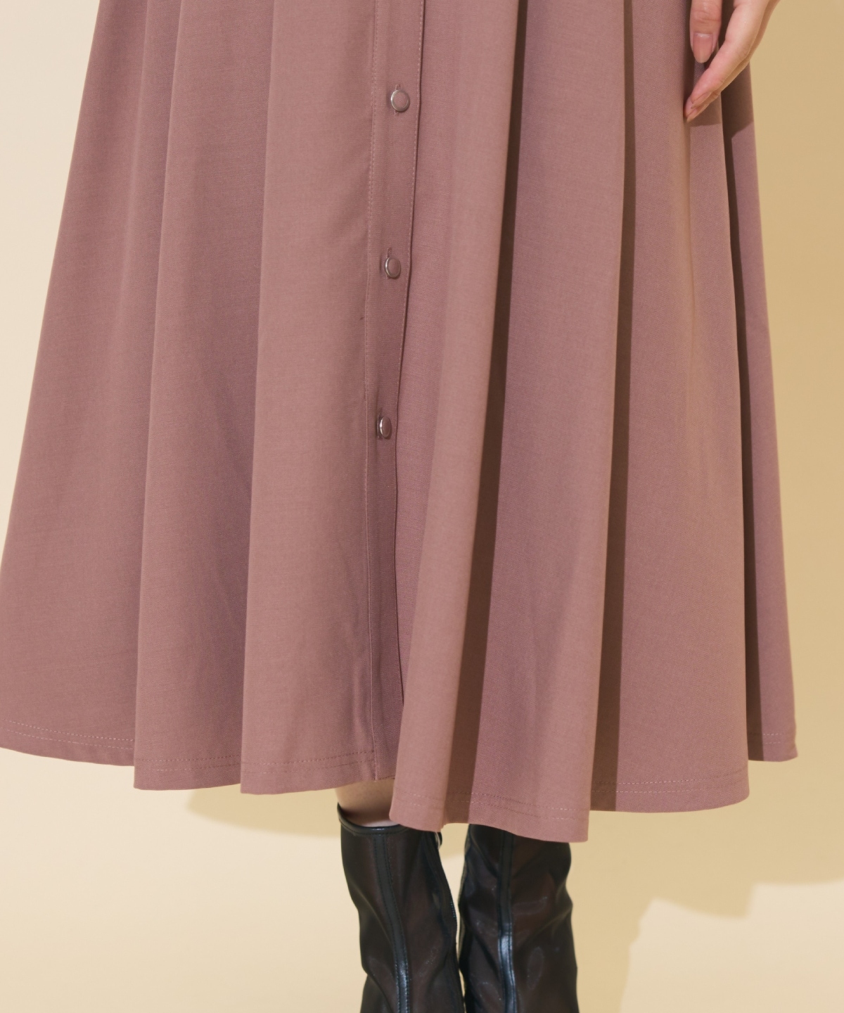 スクエアラッフルシャツワンピース