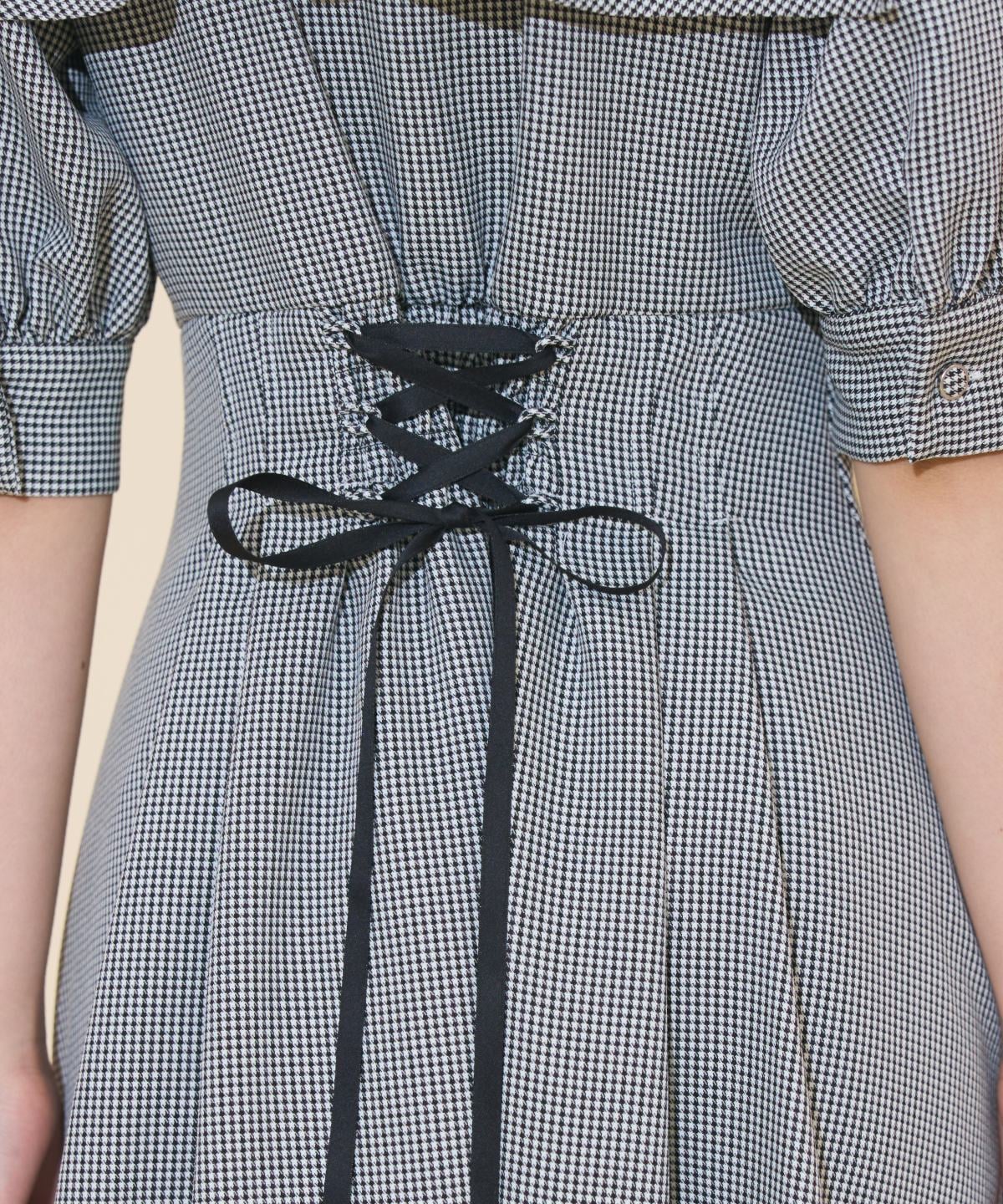 スクエアラッフルシャツワンピース