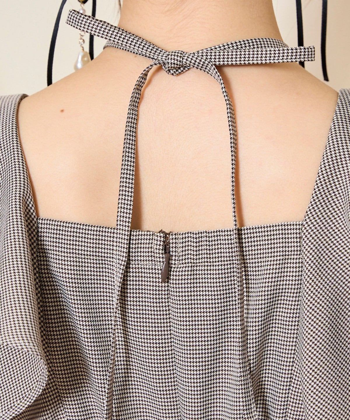 ネックリボンギャザー切り替えワンピース