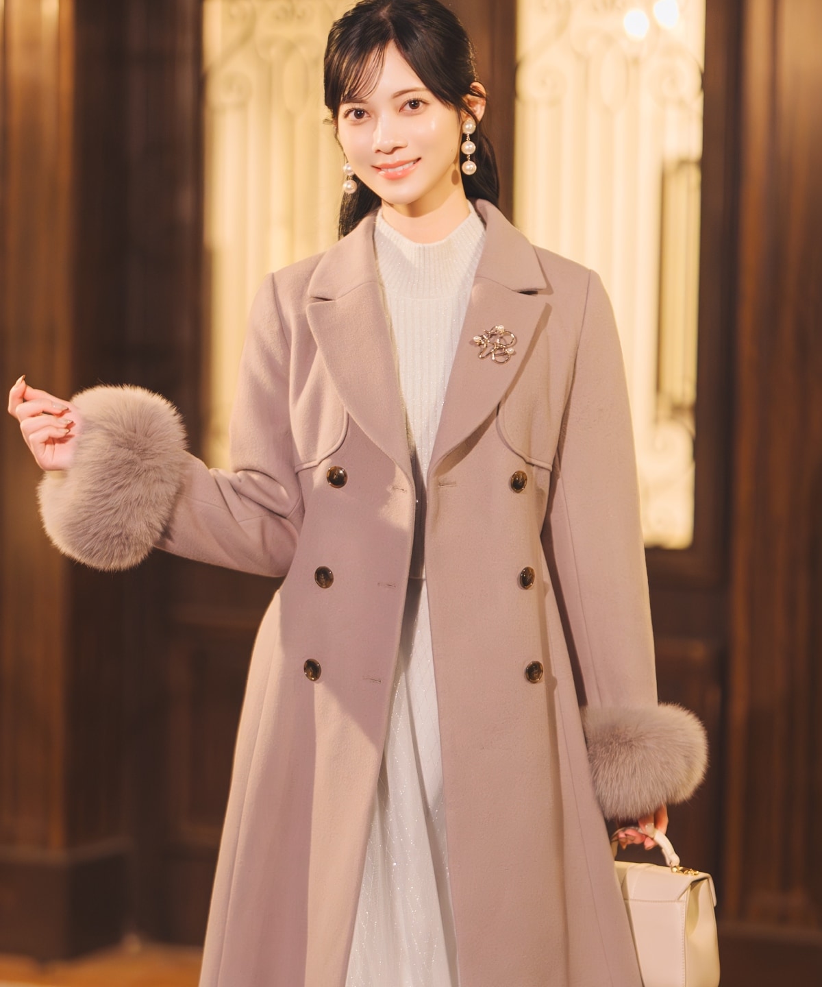 リアルファー付きウールフレアコート