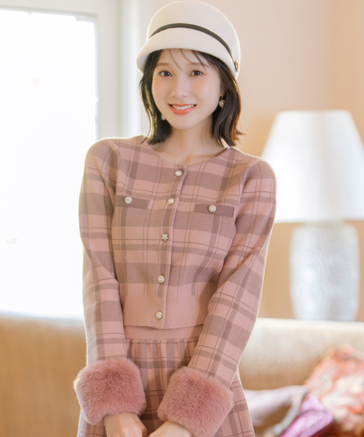 【新色追加】チェック柄ファーカフスカーディガン