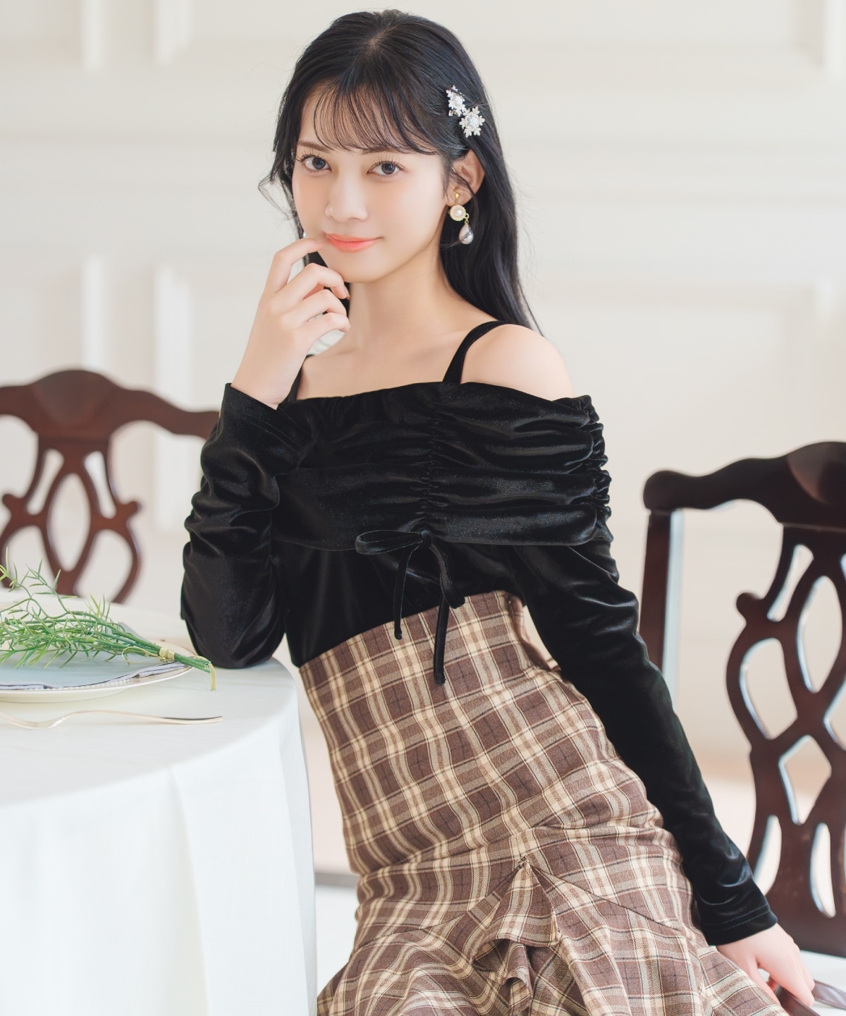 ギャザーオフショルベロアトップス