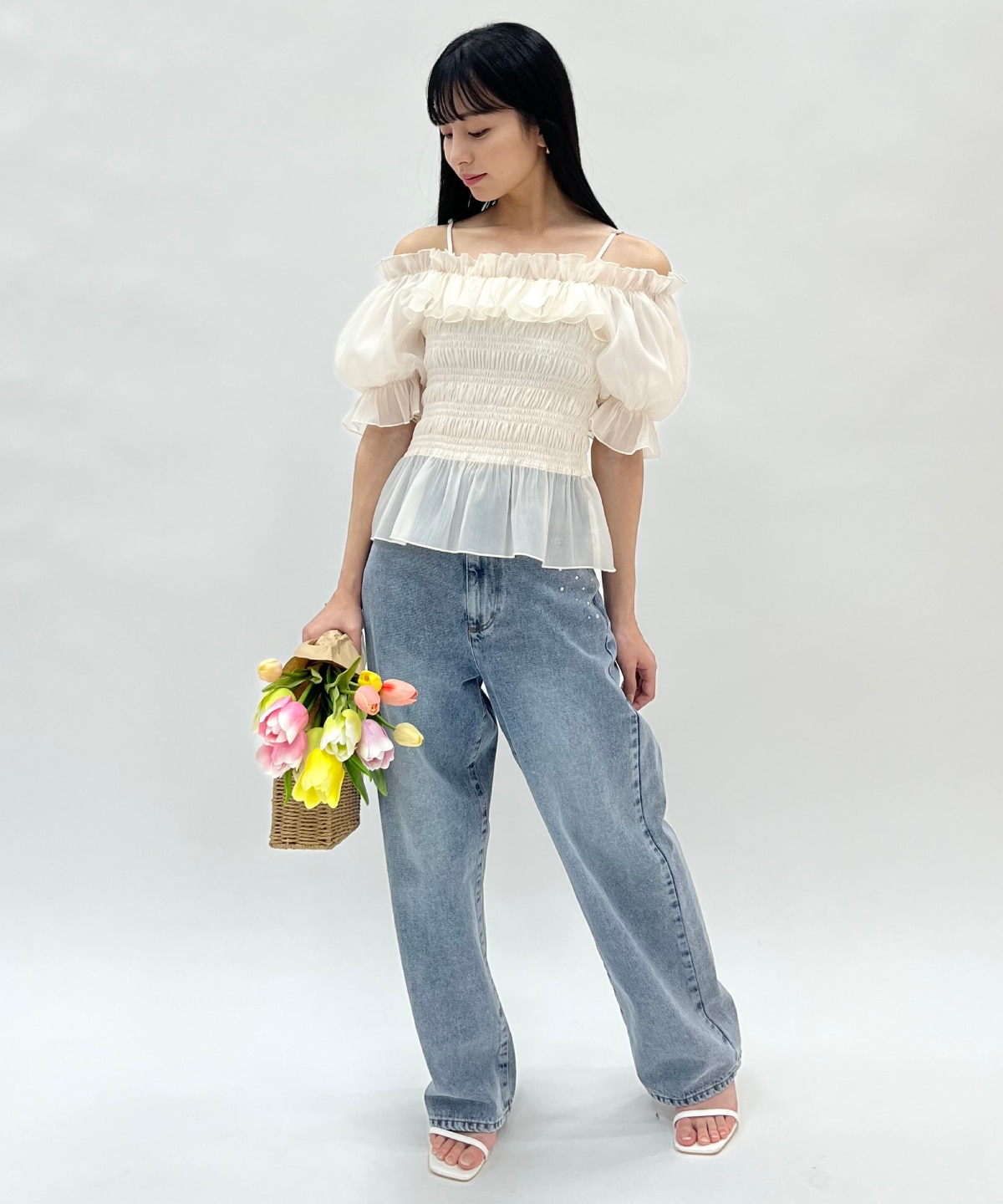 シャーリングペプラムブラウス