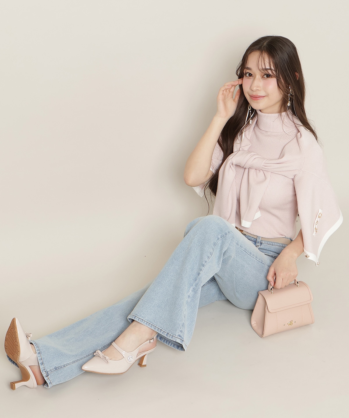 【再入荷予約受付中】美脚ロゴ刺繍セミフレアデニムパンツ