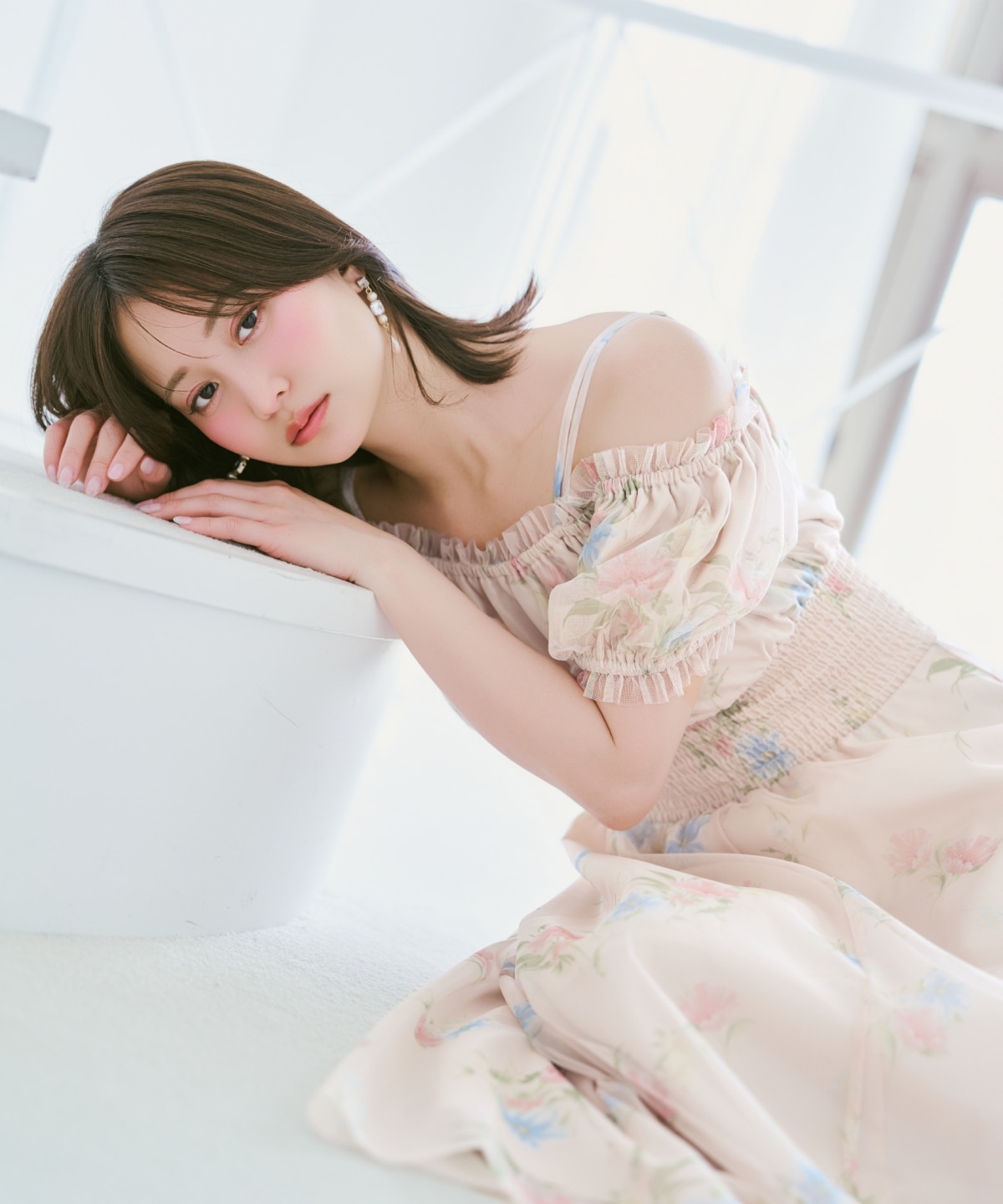 フラワーメッシュオフショルワンピース