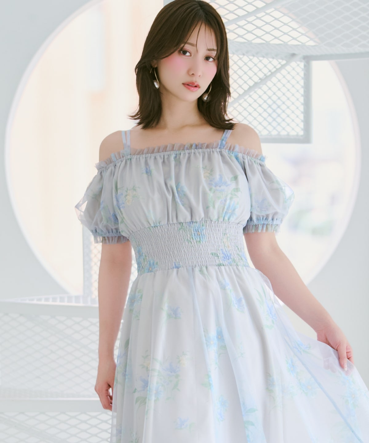 フラワーメッシュオフショルワンピース