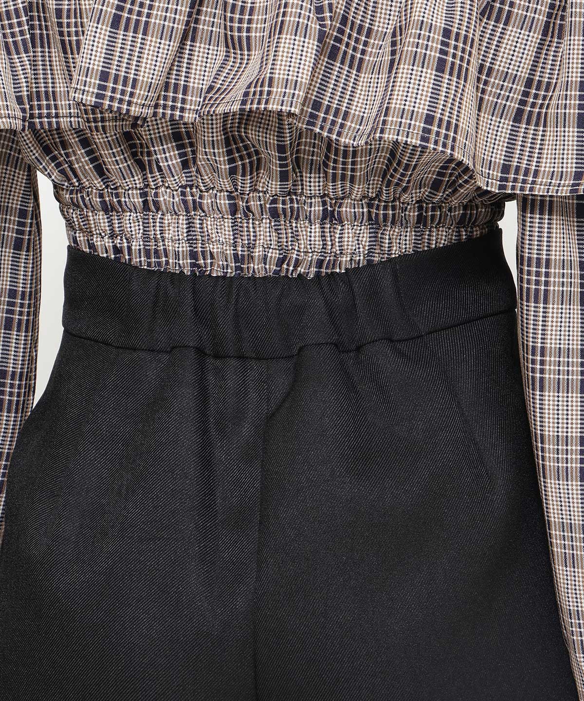 コンパクトショートパンツ