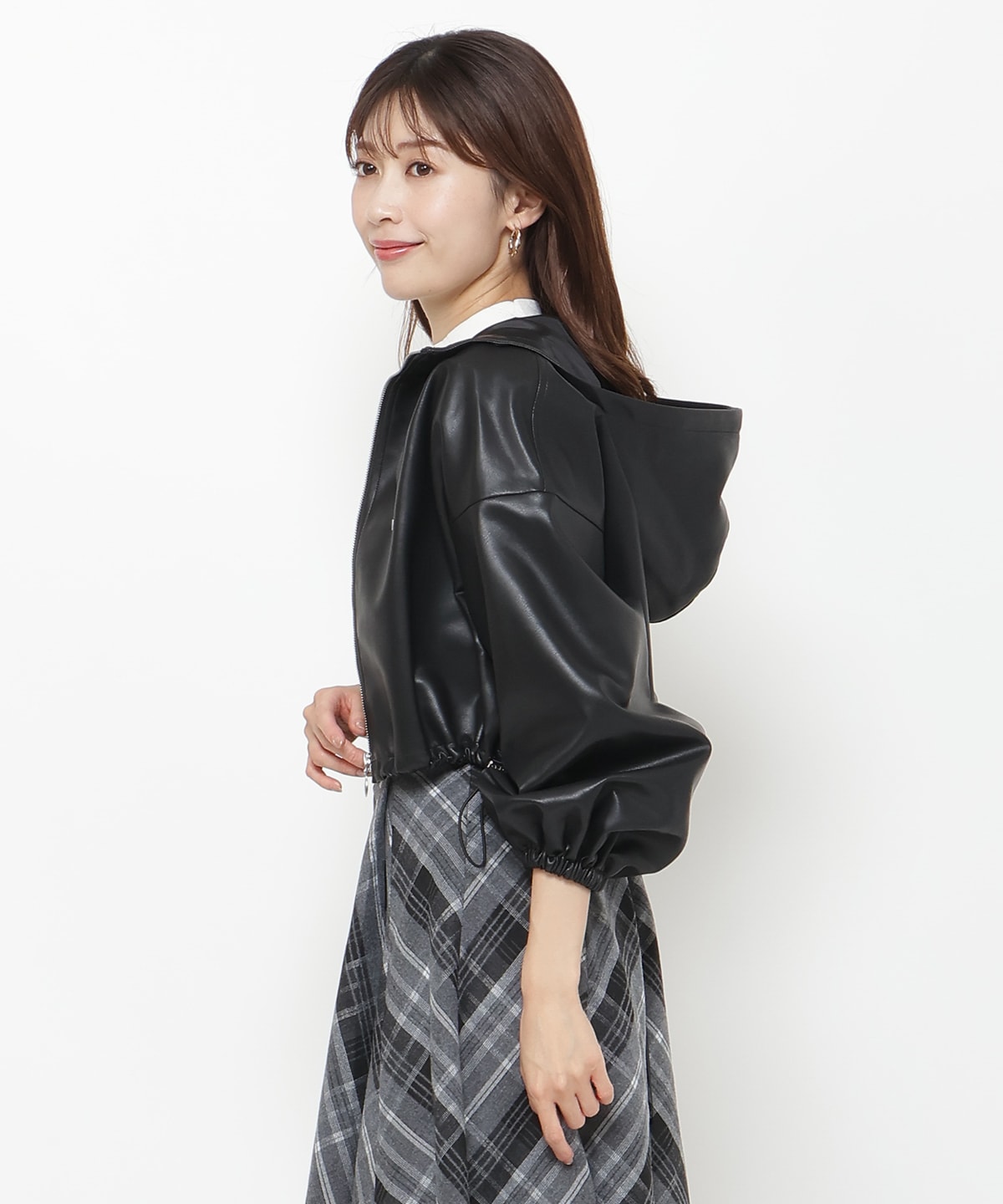 フェイクレザークロップドマンパ