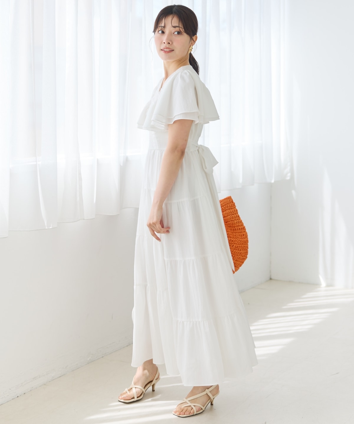 ギャザーVネックティアードワンピース