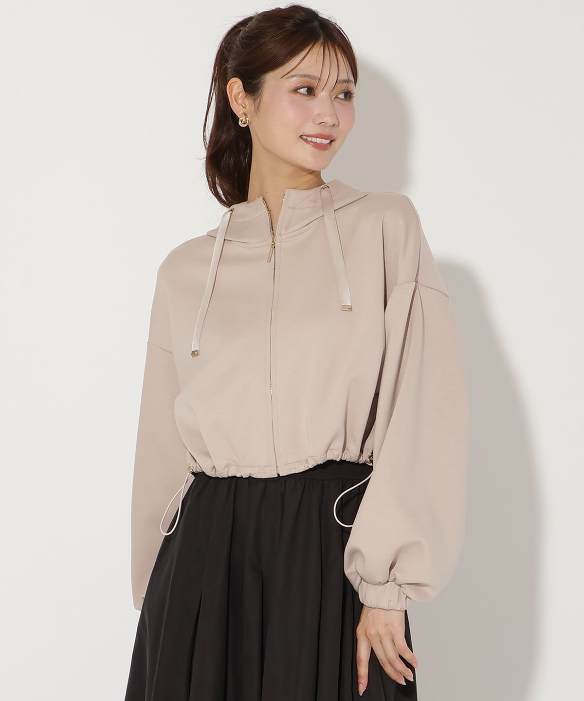 ダンボールポンチパーカー