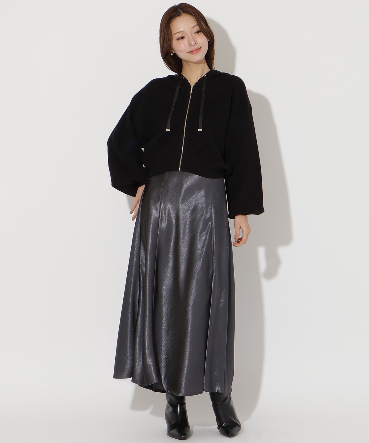 ニットパーカー