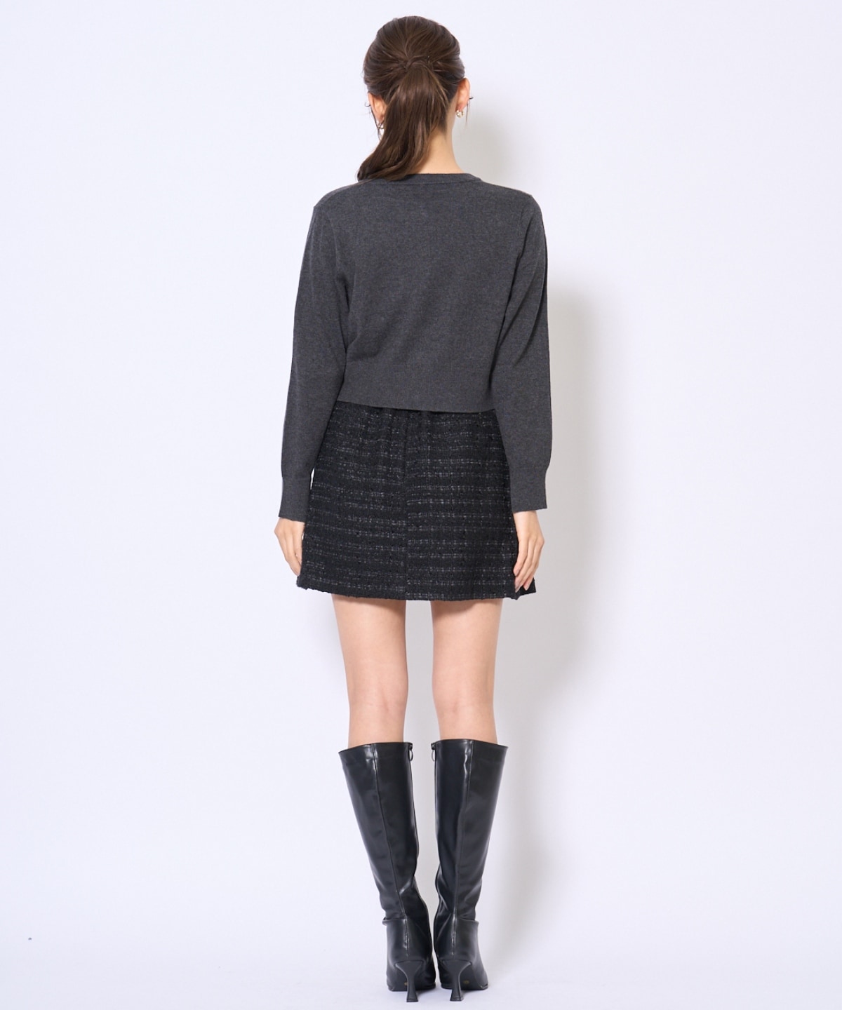 刺繍クルーネック長袖カーディガン