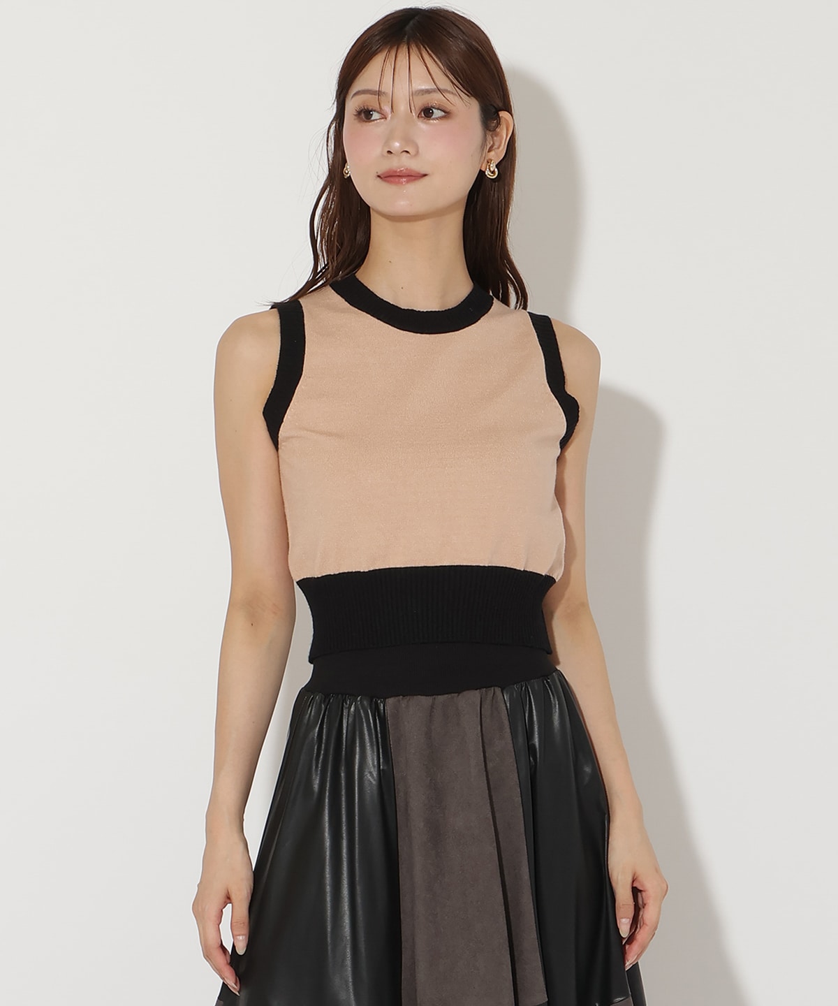 バイカラーアンサンブルニット