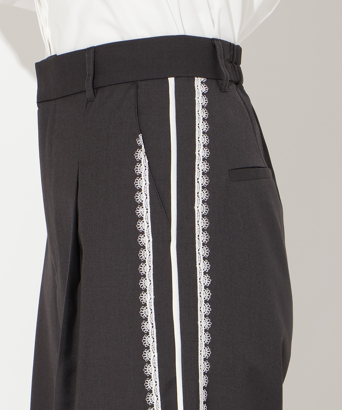 【先行予約受付中】サイドレースラインパンツ