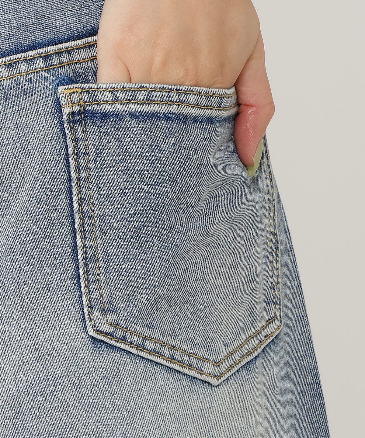 ビジューデニムワイドパンツ