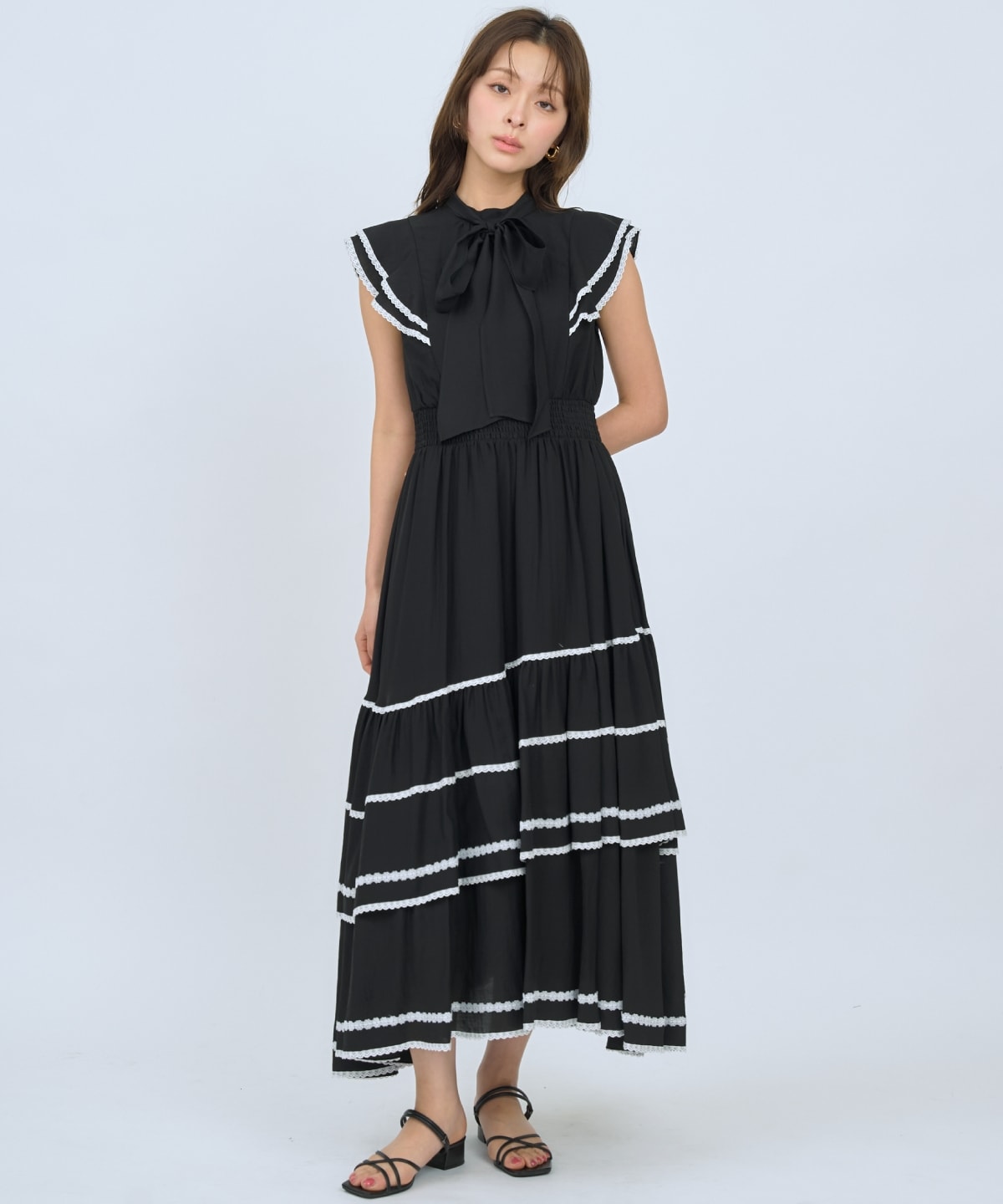 レーストリミングティアードワンピース