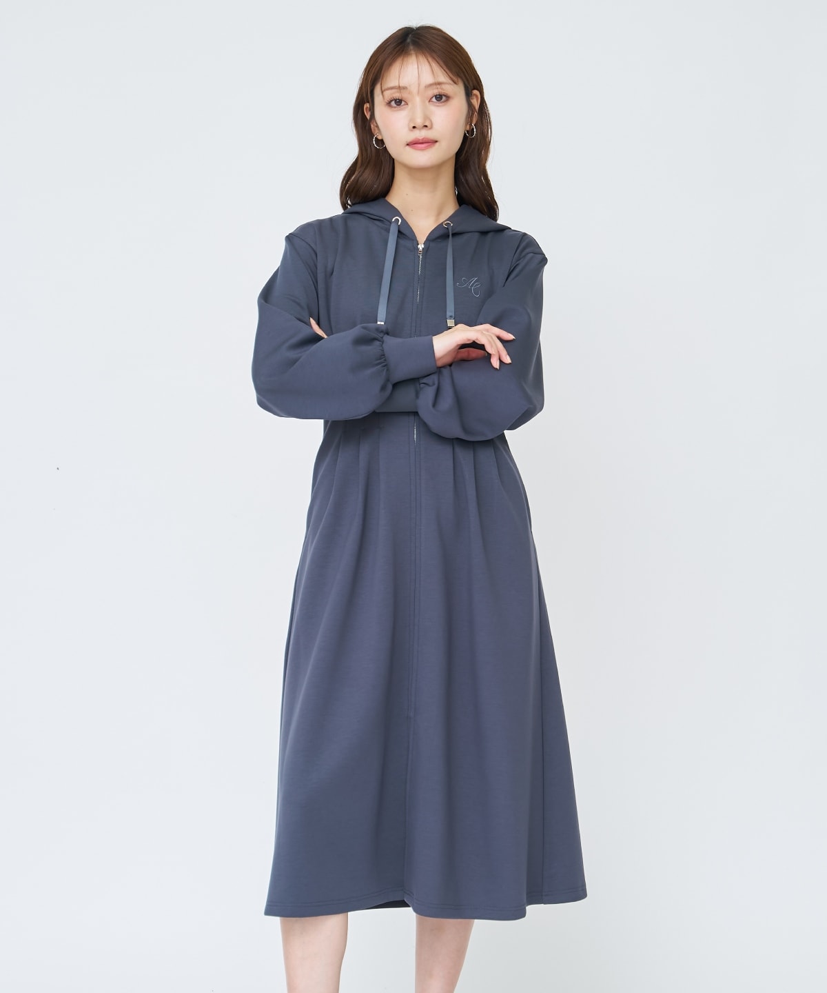 フード付きZIPワンピース