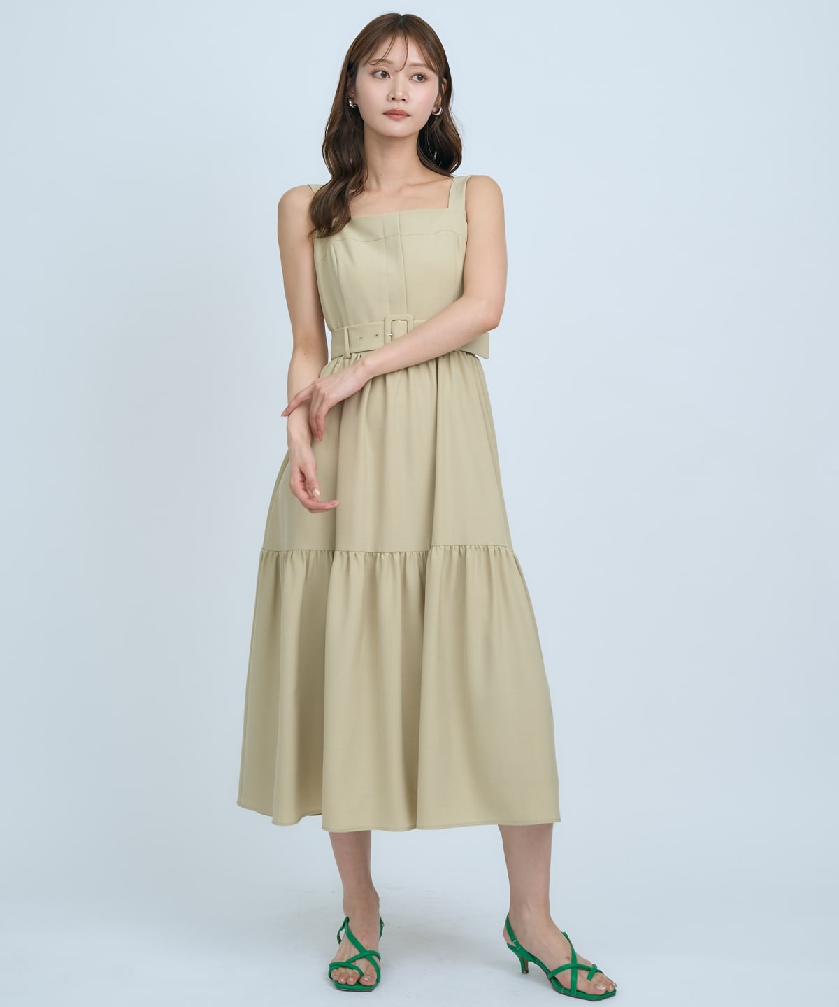 テーラードジレ×ティアードキャミワンピース