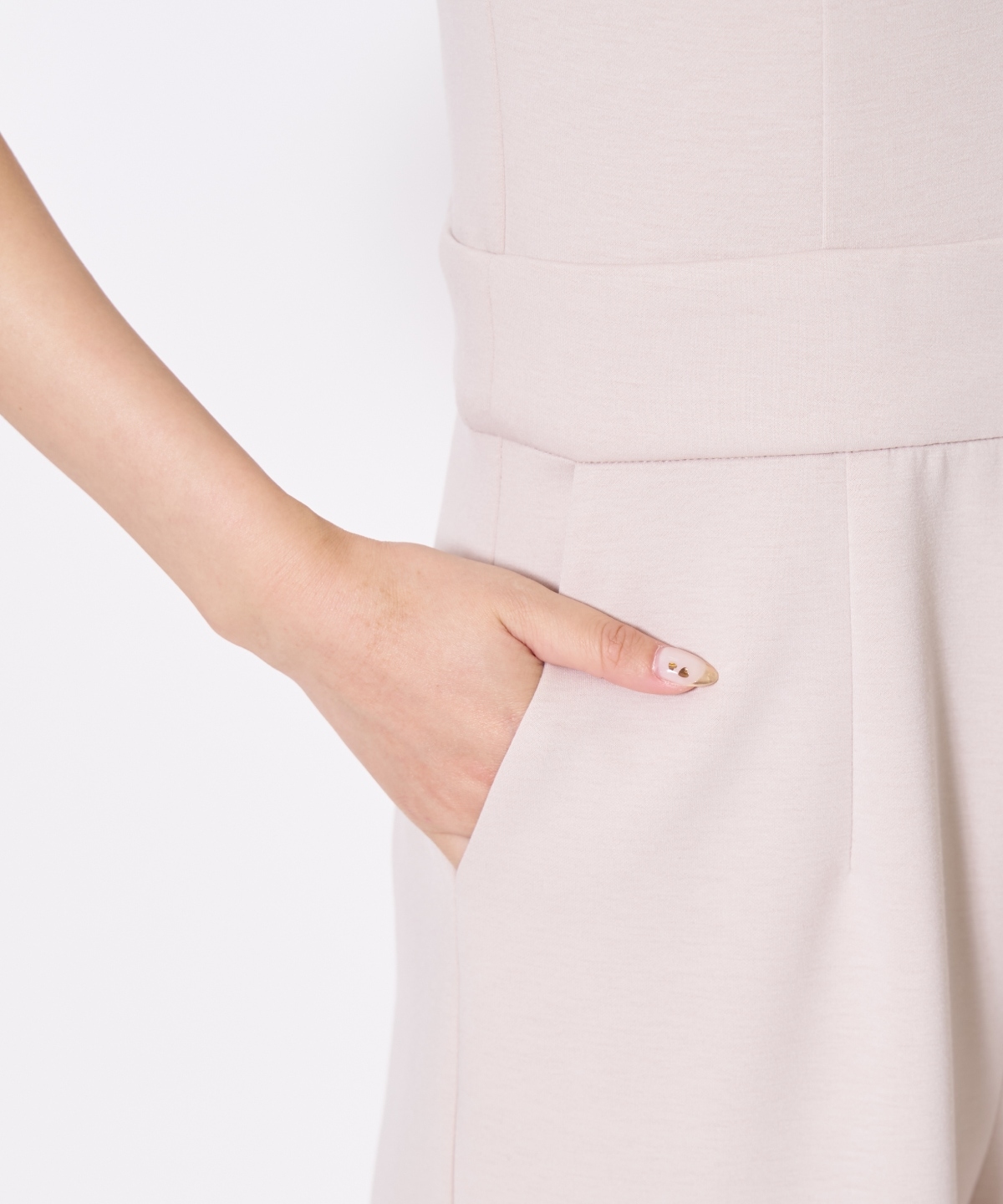 刺繍パーカー×オールインワン