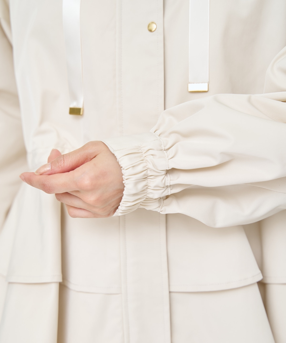 ペプラムマウンテンパーカー