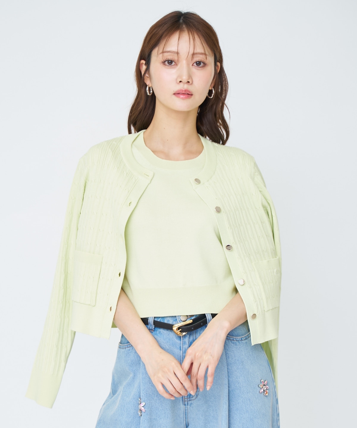 ケーブル編みカーディガンアンサンブル