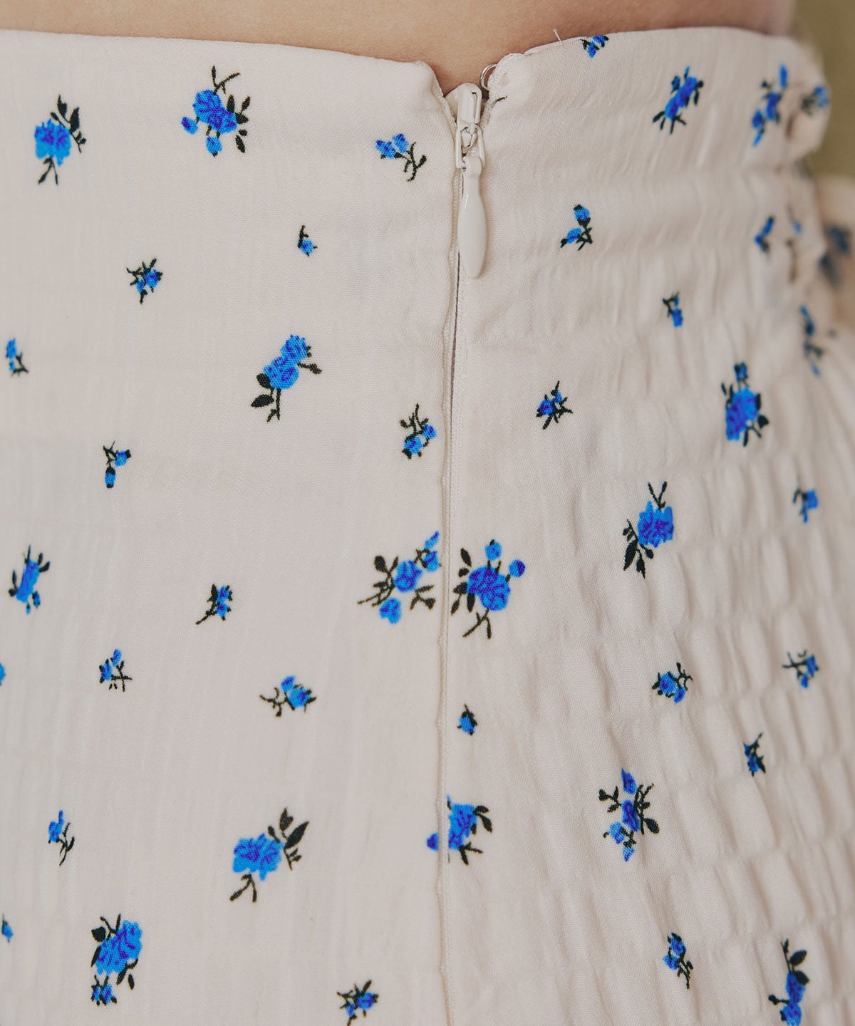 ミニフラワーイレヘムロングスカート