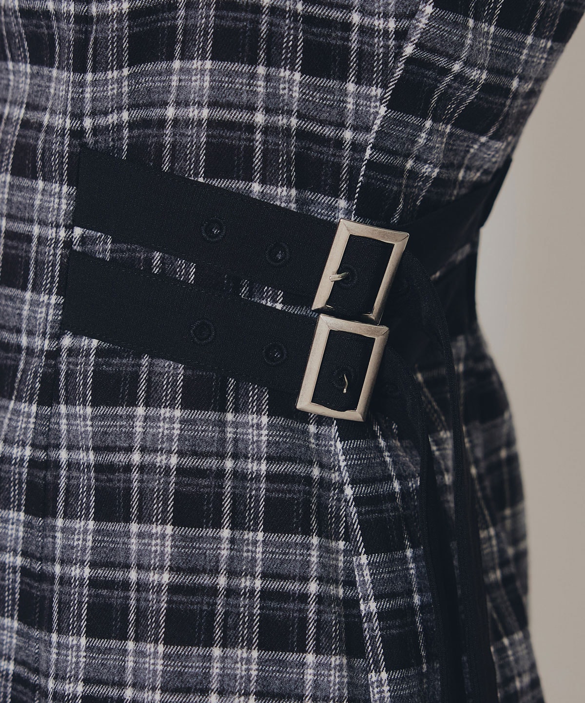 チェックショートジャケット×Wベルトワンピースセットアップ