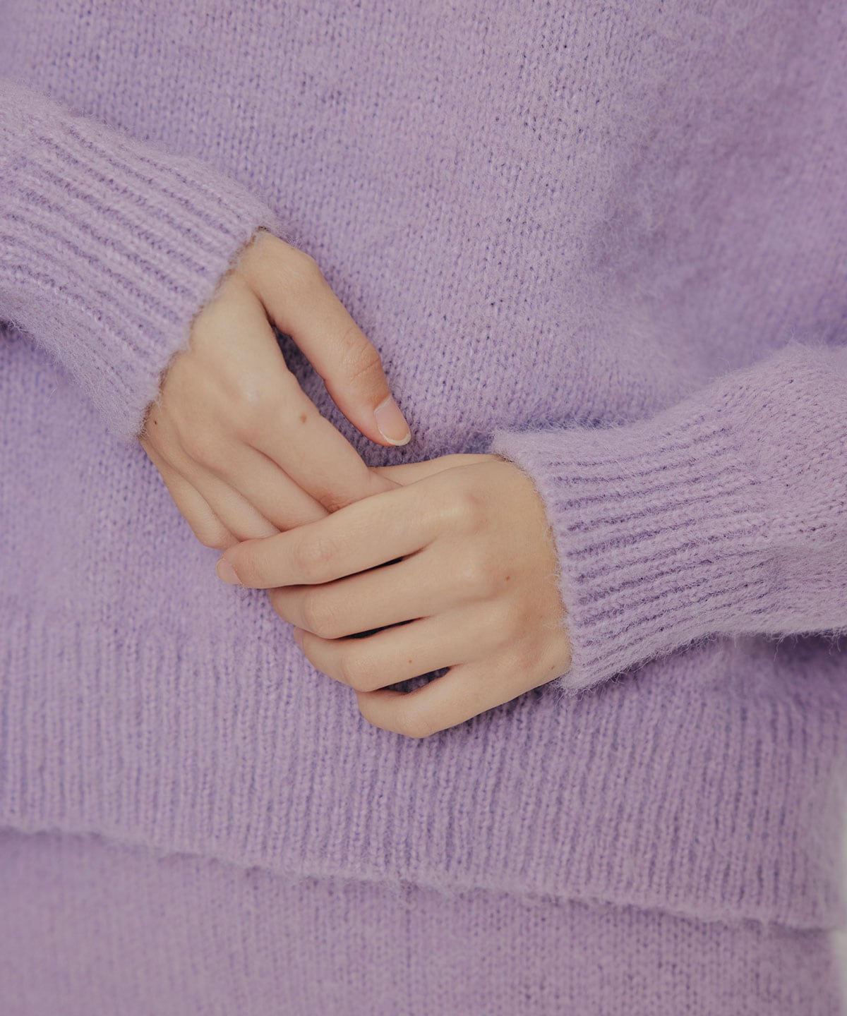 フラッフィニットボーダープルオーバー×タイトミニスカートセットアップ